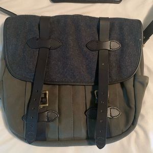 Filson Messenger Bag